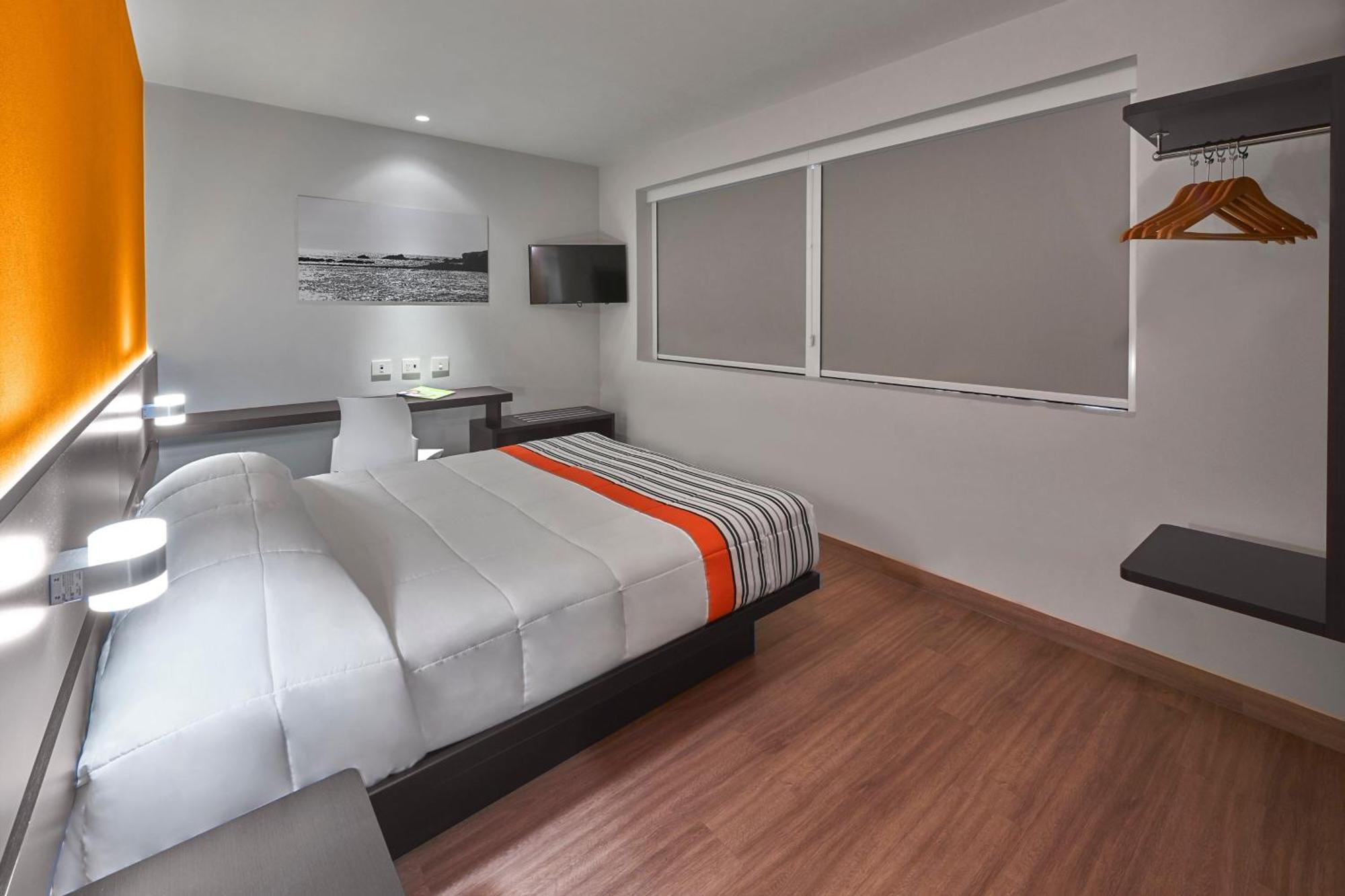 City Express Junior By Marriott Ciudad De Mexico Sullivan Eksteriør bilde