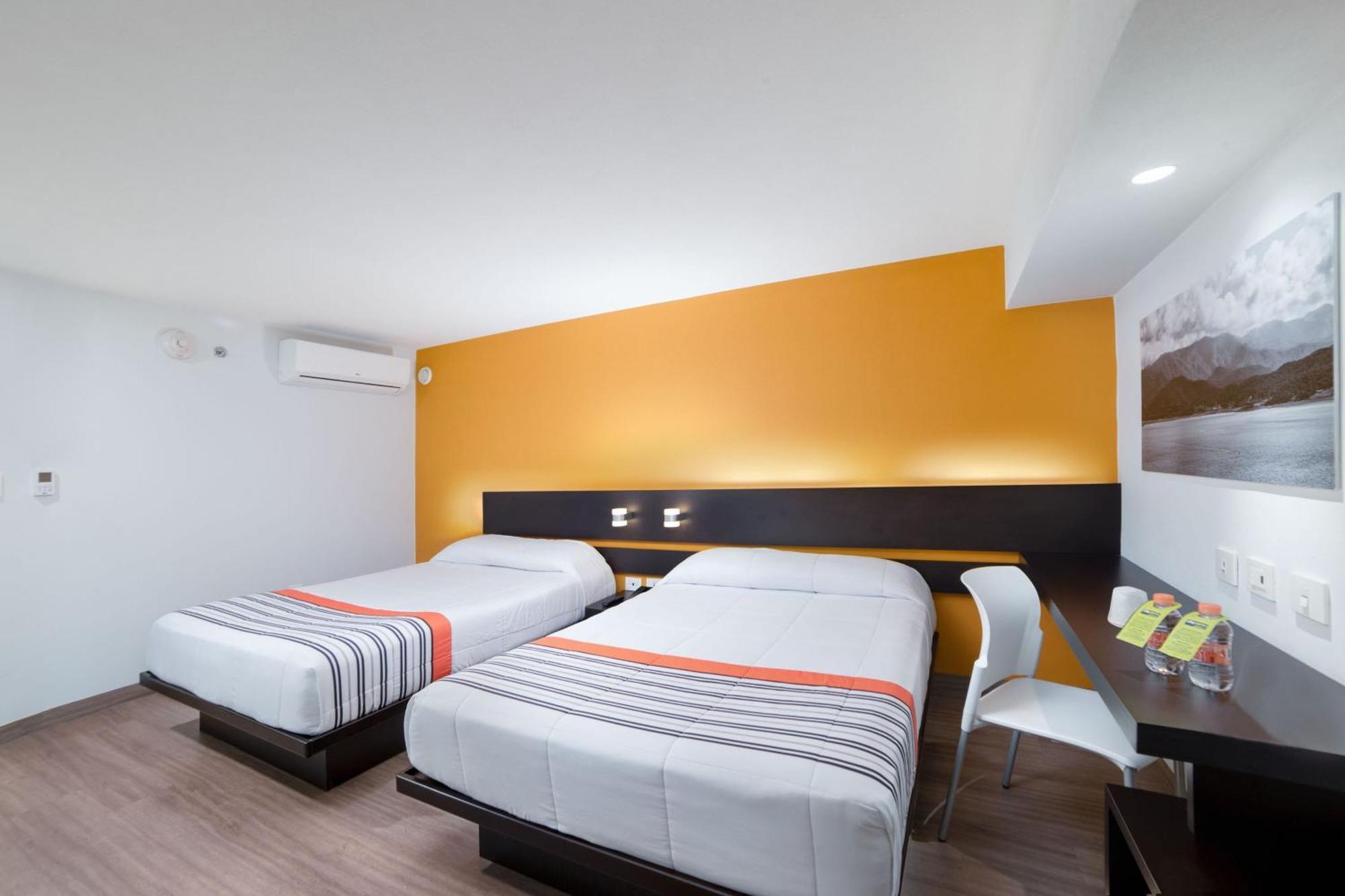 City Express Junior By Marriott Ciudad De Mexico Sullivan Eksteriør bilde