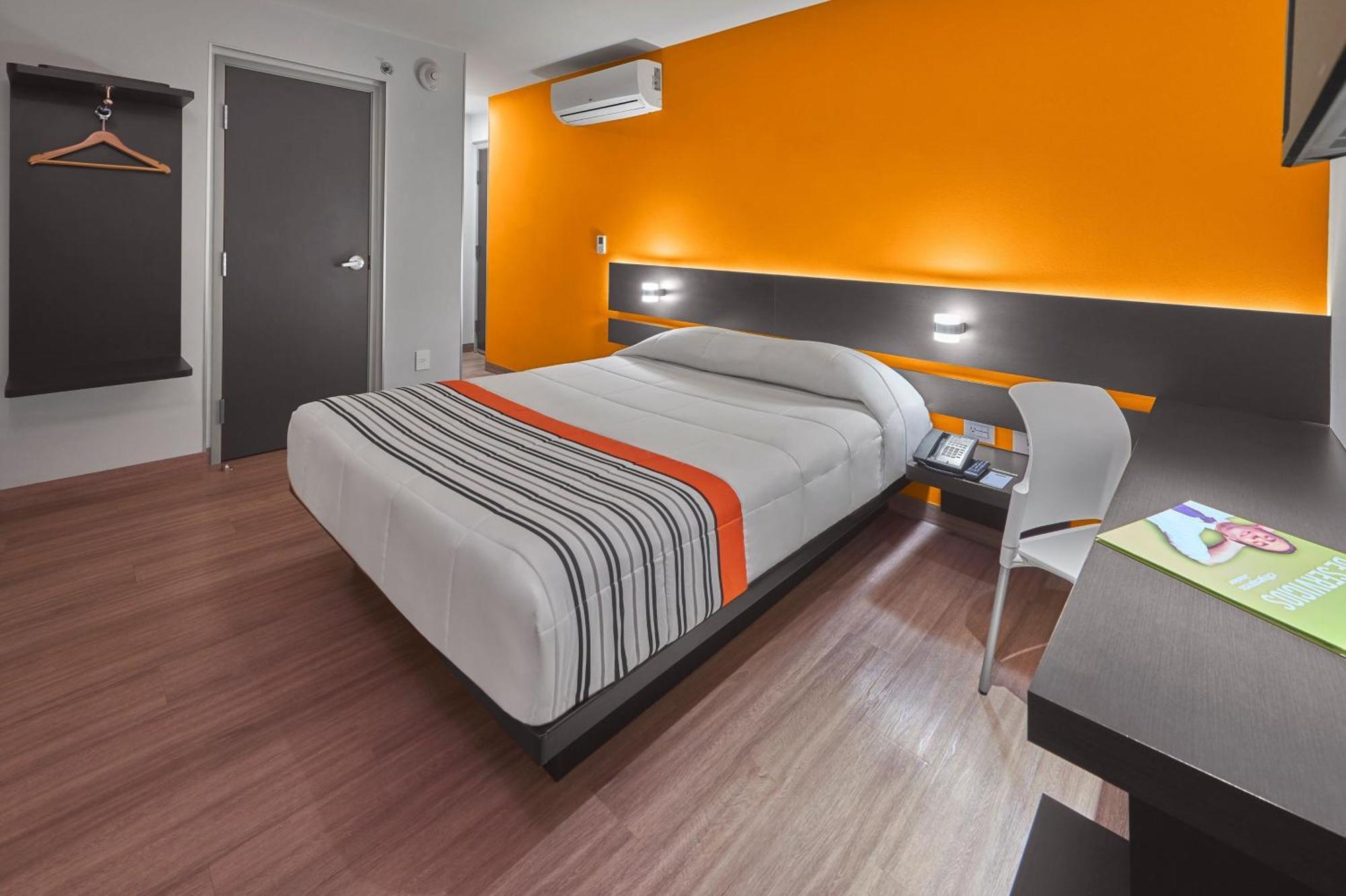 City Express Junior By Marriott Ciudad De Mexico Sullivan Eksteriør bilde